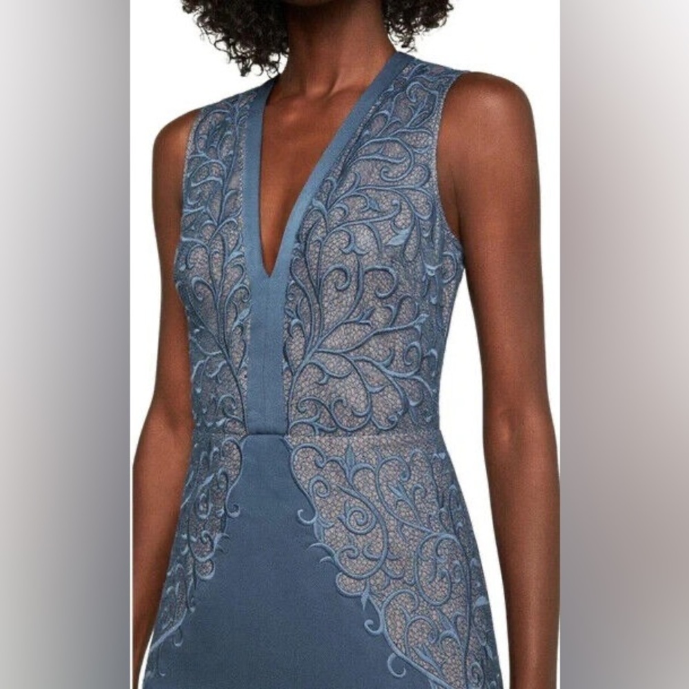 NWT BCBGMAXAZRIA Sleeveless Embroidered Lace Long Gown - Picture 6 of 14